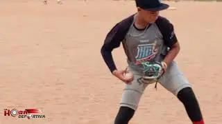 Luis Brito, jugador del TEAM Azul, Copa Navidad, Estadio Tom&aacute;s Diamont. 27/12/2025. Campeones. 