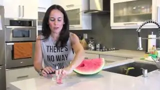 How to use a melon baller
