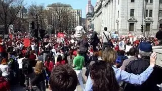 300,000 Quebec students protest tuition hike