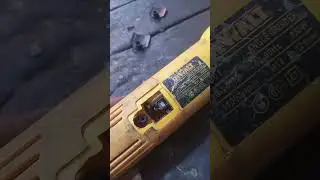 how to change a grinder carbon