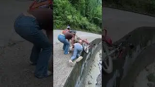 A Kind-Hearted Man Saved The Young Man Whose Car Overturned In The Ditch #helping #respect #comedy