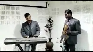 Kerala's Best Fusion/Pehla Nasha  song played on Saxophone & Keyboards