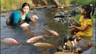 Amazing catch many fish & snail/ Crispy fish tasty delicious/Boiled snail & grill pork braised spicy