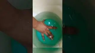 Balloon in water#lol#experiment#just for fun🤣🤣🤣