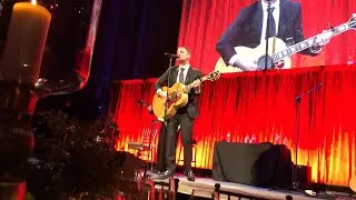 Rob Thomas at the Global Lyme Alliance Gala
