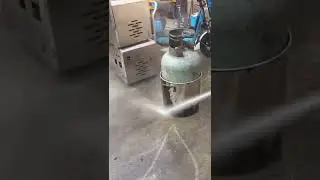 Hot and high-pressure water for cleaning oil stains