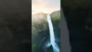 You can go behind this waterfall? 🤯  #2025  #shortsvideo #travel #shorts #rells  #hotel #nature #rek