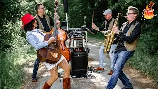 Walking Act - Feuer & Flamme