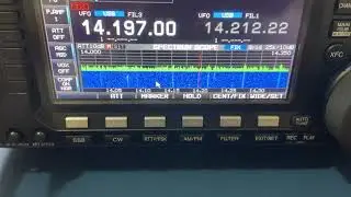 Icom IC 7600 with Keyboard and mouse