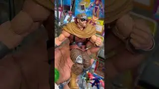 НОВИНКА #Hasbro #MarvelLegends #Inhumans #Gorgon только что представлена ​​на #NYCC2025 ГРАНДИОЗНО!