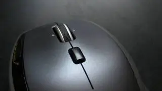 Колесо мыши Logitech MX1100 вращается.
