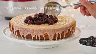 Disfruta en estas fiestas un Roasted Grape Champagne Cake en familia . Te animas a prepararlo ?