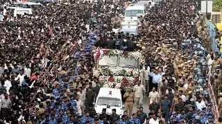 Huge crowd gathers for Amma&rsquo;s last glimpse
