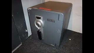 Mounting a First Alert Safe to the Floor