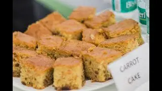 Hoy hago LA TARTA DE CUMPLEAÑOS de MAMI! BIZCOCHO DE ZANAHORIA sin lácteos! SÚPER RICA! :)