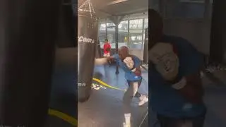 #Boxing #HeavyBag #Work #Sport #boxefitness #fighter