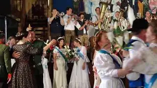 Vorstadthochzeit 2017: Gewohnt schr&auml;g und fr&ouml;hlich kamen sie daher