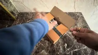 Open/close sign for office unboxing