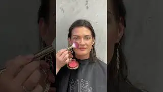 Идеальный новогодний макияж от @shoppinglive_ru и @personaoriginal1 ❤