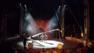 Las Chicas Morales - Rolling Globes