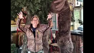 DukeChat #19 ~ Behind the scenes on the making of INEVITABLY FINDING BIGFOOT/ Kristi SciFi