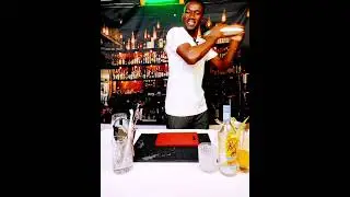 How to make Pina Colada the most famous summer cocktail #cocktail #bar #bartender  in