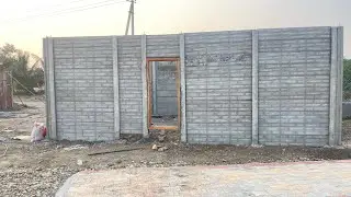 ￼