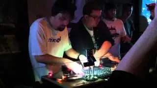 DJ Flagrant and DJ Dameza Scratching