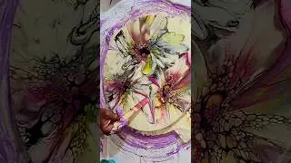 Скромное искусство. Органично, чисто, экспериментально и ВЕСЕЛО! Фиолетовый цветок #техникацветен...