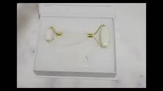 White Jade Roller and Gua Sha set (Take Care Of Your Skin)
