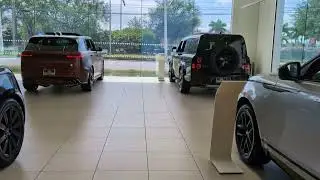 Land Rover dealer trade with In-N-Out Keys