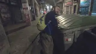Matt goes pee pee in Athens | 2023
