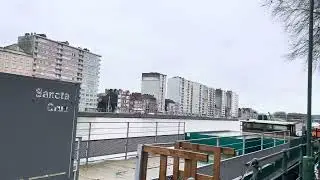 A walk along the Meuse River in Li&egrave;ge.