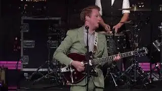Two Door Cinema Club - Undercover Martyn (Live on Letterman)