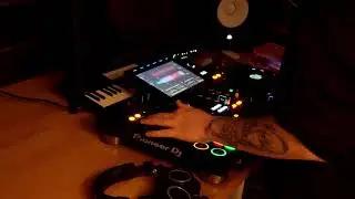 30 Minutes of Progressive House & Melodic Techno | Live DJ Set on Pioneer XDJ-RX3