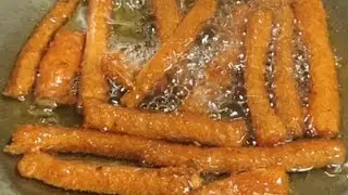 POTATO STICKS | Crispy Potato Fry Recipe Cooking in Village | Aloo Sticks | बटाटा स्टिक्स #snacks 
