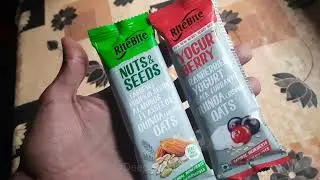 Ritebite nuts & seeds and yogurt berry bar