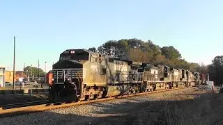 NS 118 lugs a heavy train north in Stockbridge