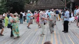 Potańcówka w Muzeum Wsi Lubelskiej