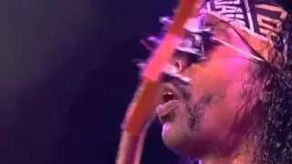 DRStrings Bootsy Collins plays I'd Rather Be With You