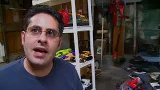 COLLECTABLE SPECTACLE - Mark Bellomo - 10 of 18 (Toy Collection)