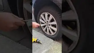 How to change/fit a VW wheel centre hub cap.