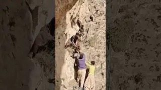 daily life in remote areas of the peopl it's very difficult to climbing by the people🤔