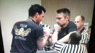 Dell Mudryk vs. Derek Penner Armwrestling