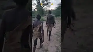 Hadzabe tribe is hunting #hadzabektribe#hunting#hunter#lifestyle#america#mexico#uk#german#canada