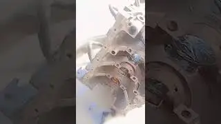 Engaine fitting start head kiraing .#black# ringpishtam #mechanic #automobile #repair #car #engine