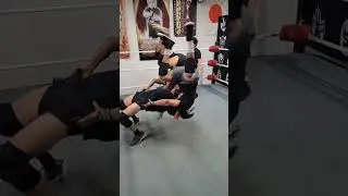 Double Suplex #prowrestlingschool
