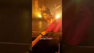 Lali beso a un fan descompuesto en el Disciplina Tour en C&oacute;rdoba y le dio fuerzas para recuperarse