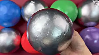 Cracking light plasticine | ASMR video