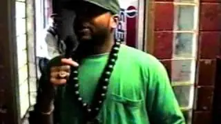 DA WALKS YOU THRU THE VULTURE CITY